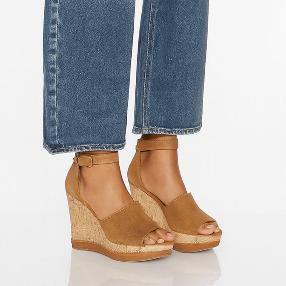 Marc Fisher Women's Hillory Wedge Sandal In Cognac, 7